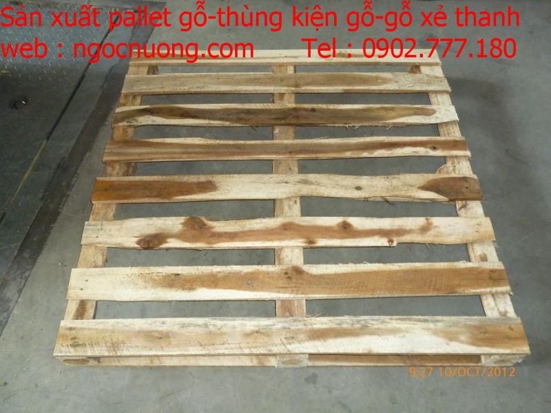 Pallet gỗ kê hàng sắt